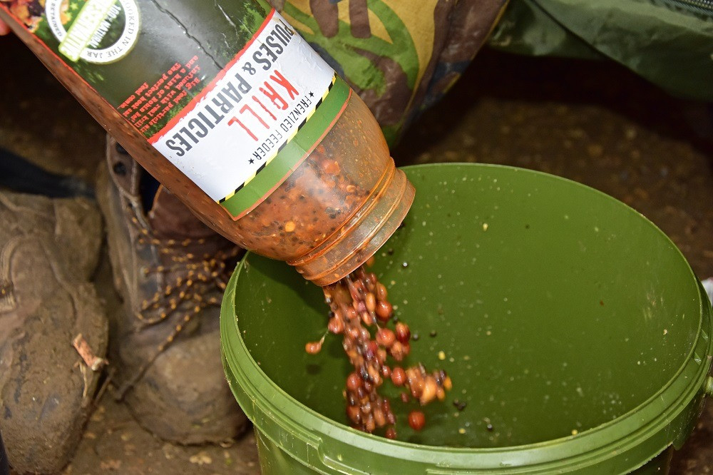 Dynamite Baits Krill Pulses Particles 2.5l mix ziaren