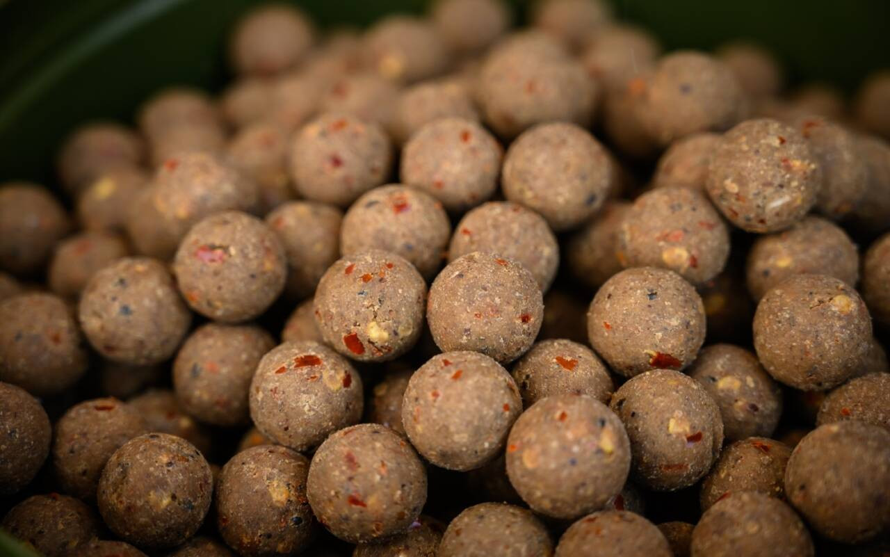 Dynamite Baits Hot Crab&Krill 15mm 1.8kg kulki zanętowe