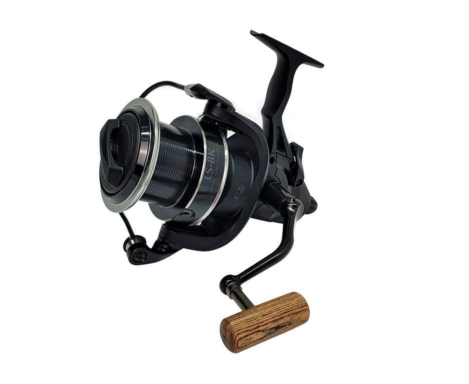 Okuma LS-8K Baitfeeder kołowrotek