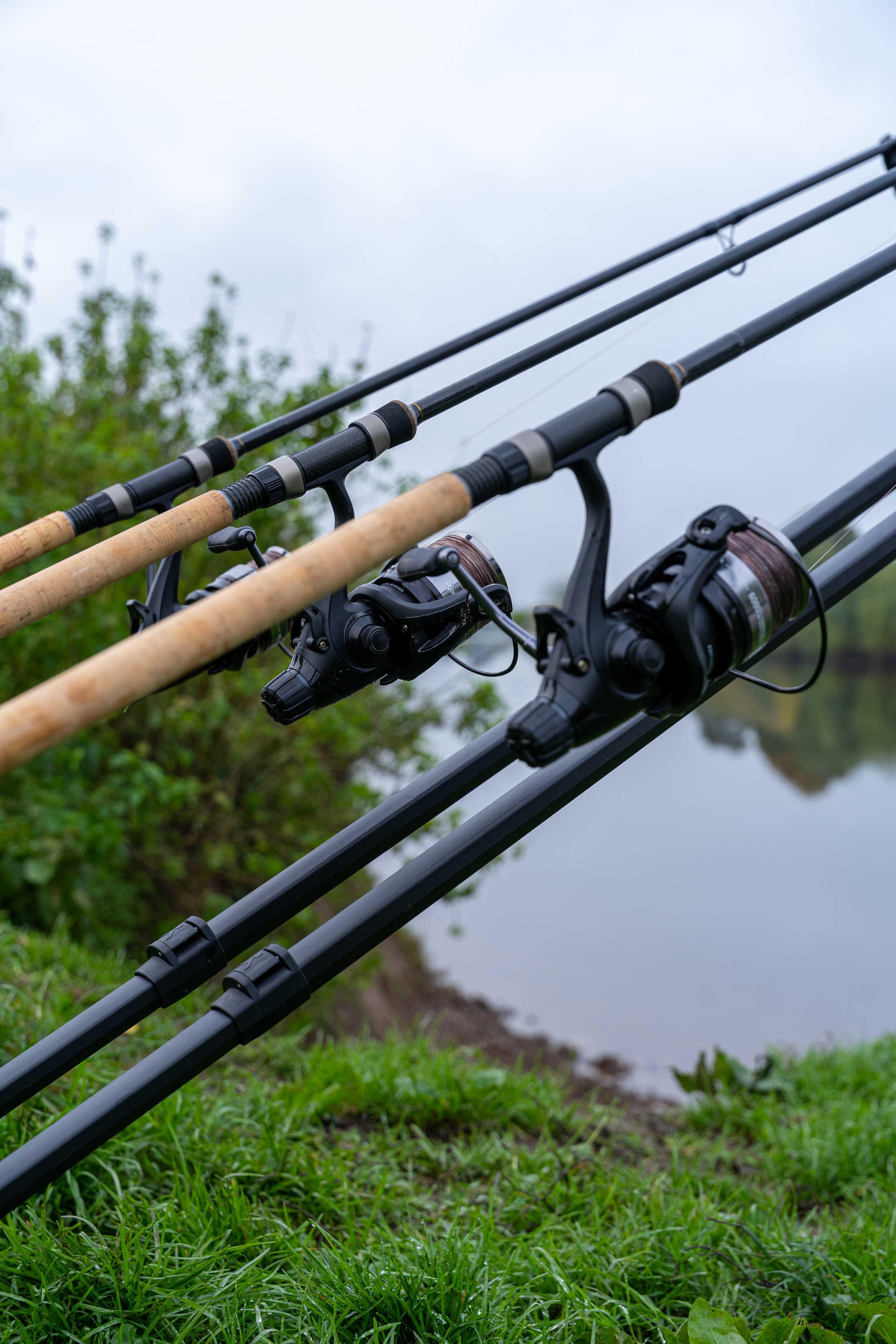 Korum Deluxe 3 Rod Tripod stojak na wędki