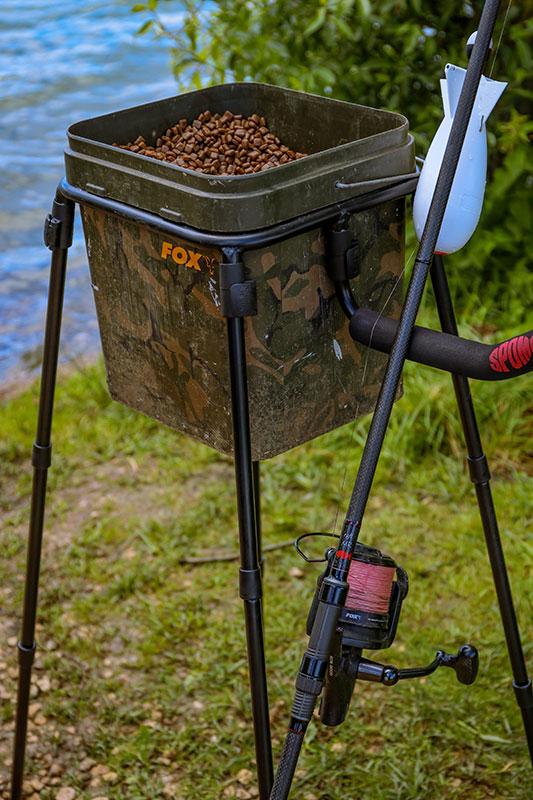 Spomb Single Bucket Stand Kit statyw do nęcenia