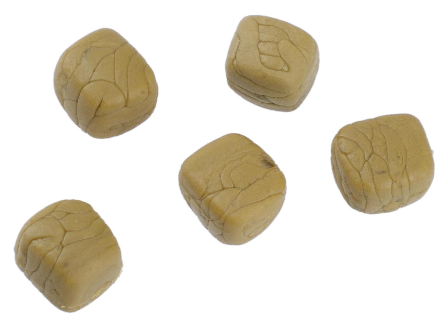 Mikado Floating Dog Biscuit 8szt. przynęta pływająca